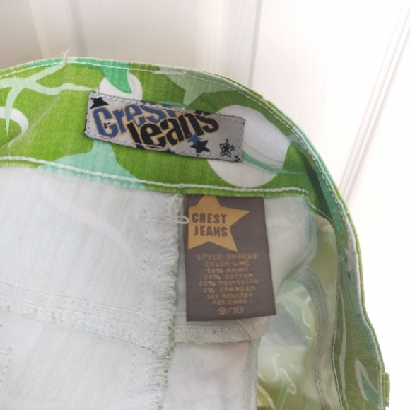 🩵3/$25🩵 Y2K Crest Jean Groovy Green Dolphin Shorts - Picture 9 of 9